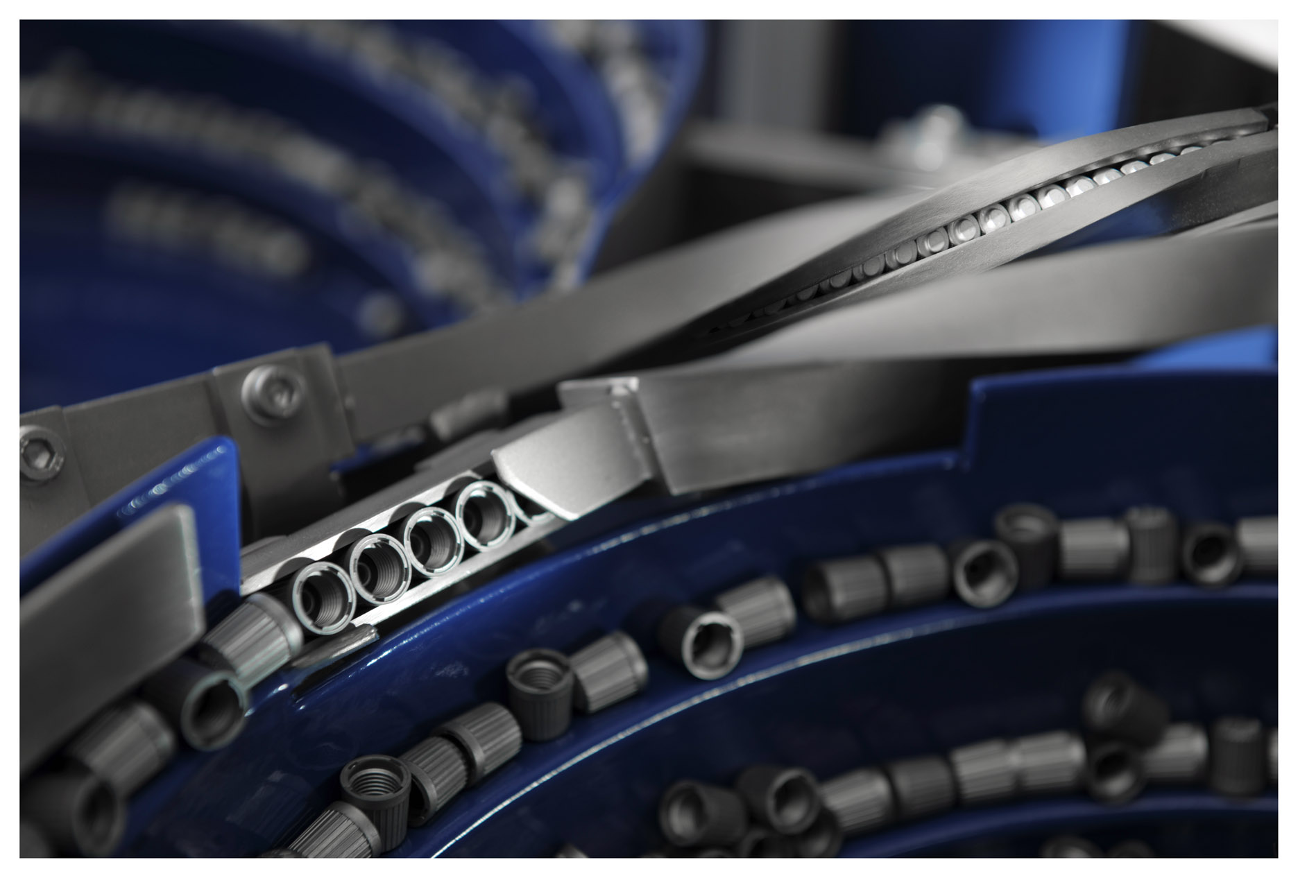 Zuführung schwieriger Bauteile: flache, weiche und empfindliche Teile bei Basotec